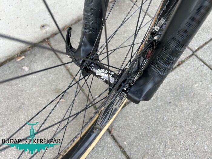 SANTA CRUZ NOMAD V4 CC – KÖNNYŰ, ERŐS, VERHETETLEN! - Image 7