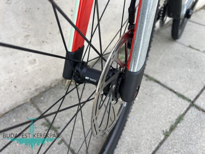 BMC URS “UnReStriched” One Rival XL Carbon Gravel - Image 11
